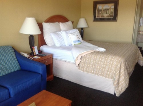 Days Inn by Wyndham Destin - image 33