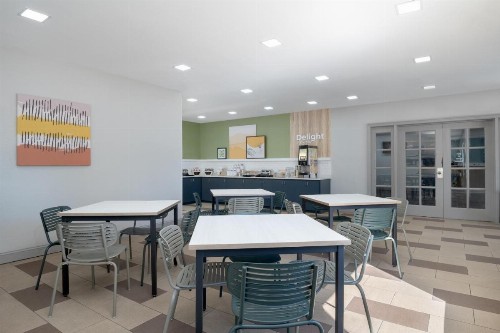 Best Western Sugar Sands Inn & Suites - image 4
