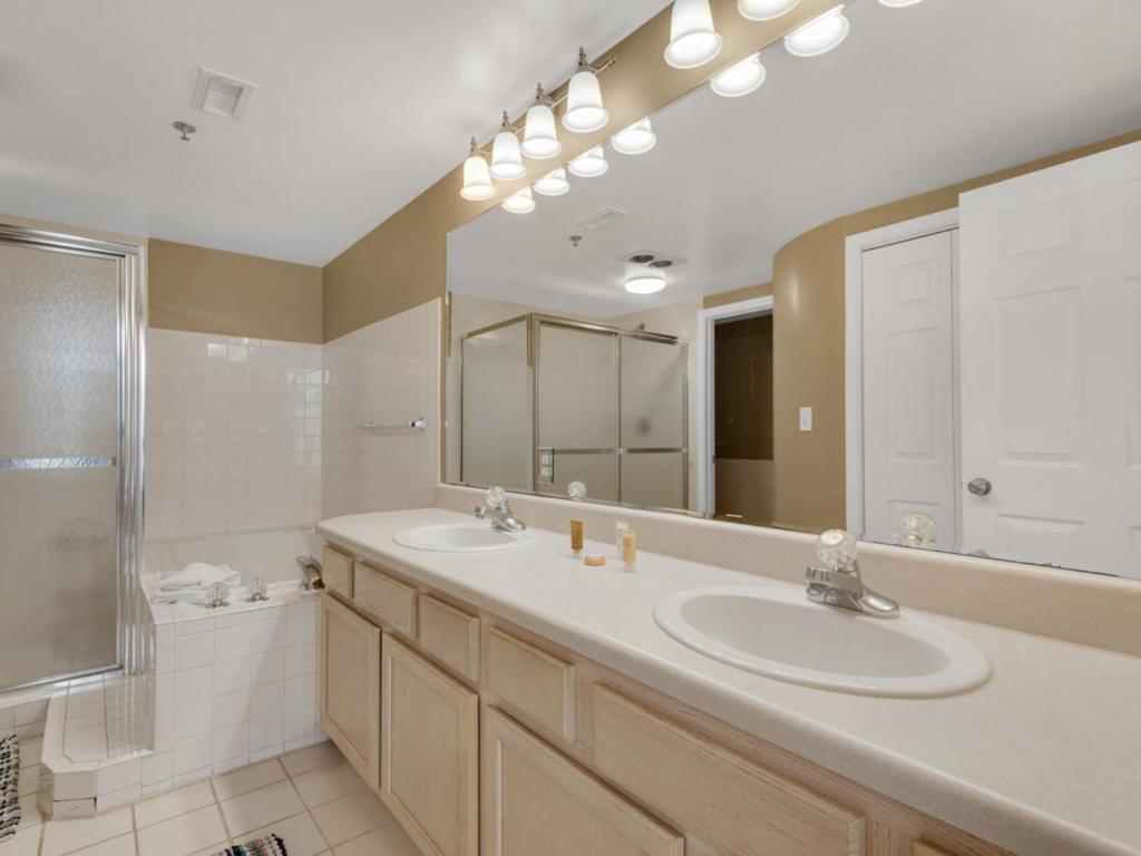 Jade East Condominiums - image 7