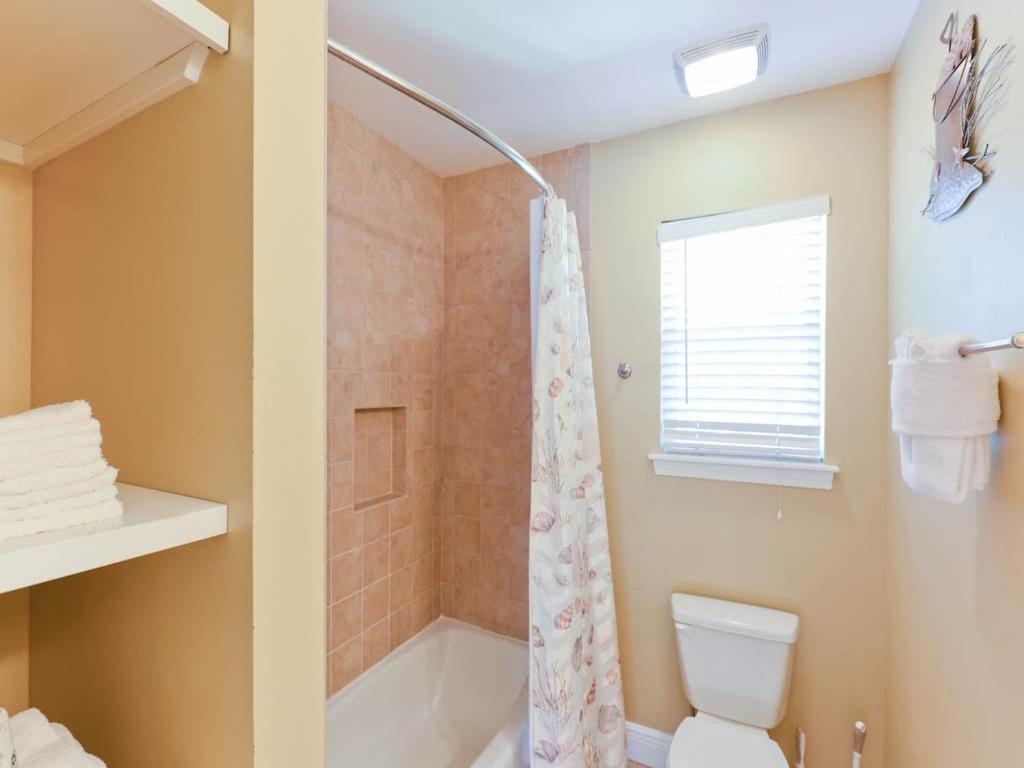Nantucket Rainbow Cottages - image 6