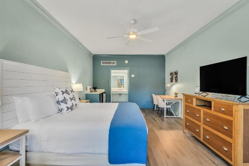 Beachside Inn - image 16
