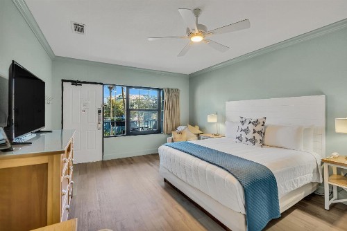 Beachside Inn - image 23