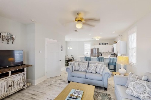 Barefoot Cottages #B10 - image 1