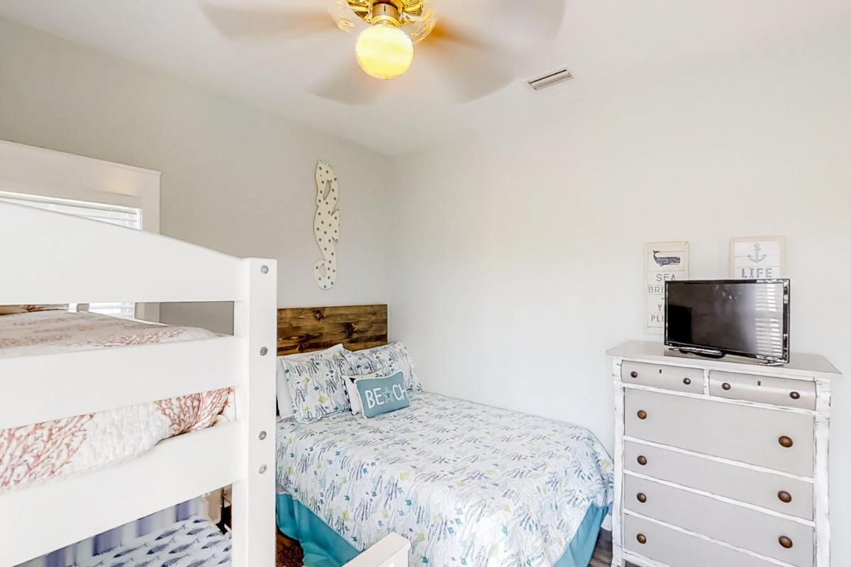 Barefoot Cottages #B10 - image 6