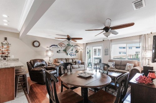 Central Destin Condo Next to Beach - image 7