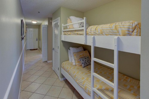 Grand Caribbean East 209 - image 22