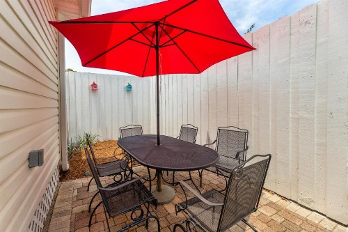 Castaway Cottage - image 11