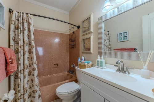 Castaway Cottage - image 23