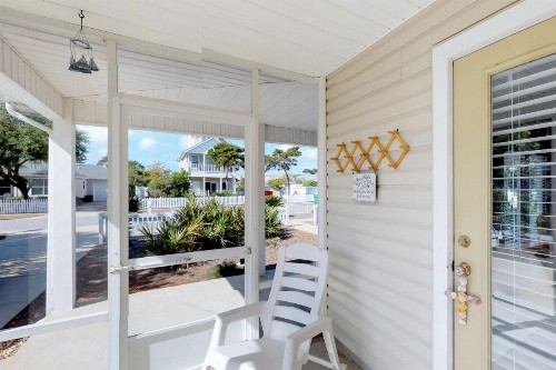 Sea Breeze Cottage - image 10