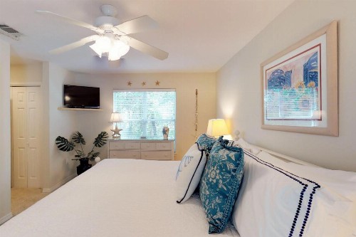 Sea Breeze Cottage - image 9