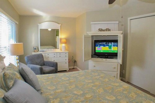 Cabana Club 208 - image 9