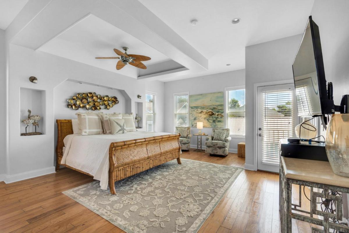 Captain Morgan's - Crystal Beach Subdivision - image 7