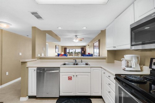 Destin Towers - image 7