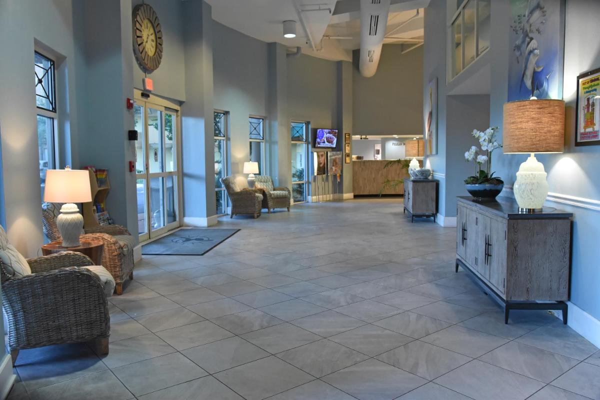 Resorts of Pelican Beach - image 7