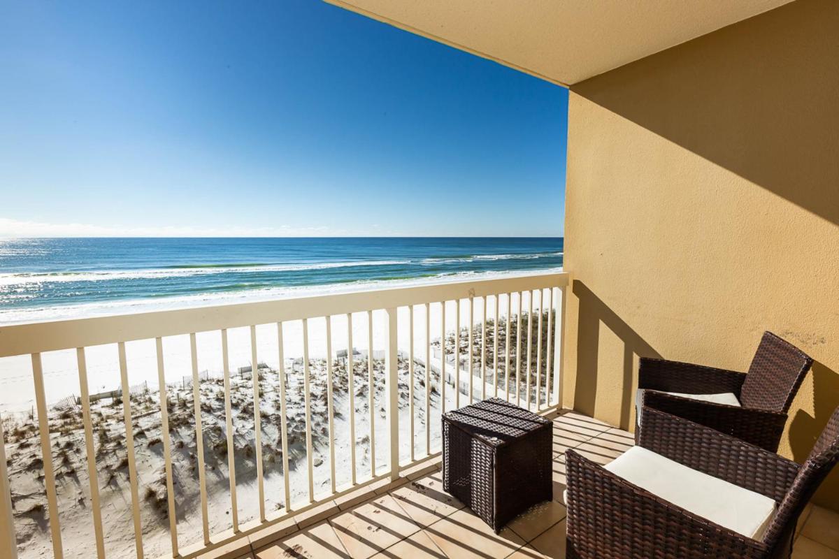 Pelican Pointe - image 6