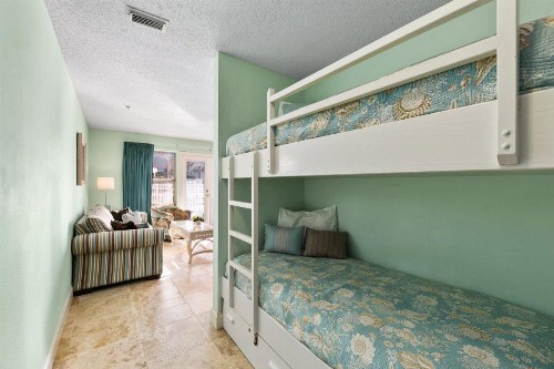 Grand Caribbean East #105 - image 1