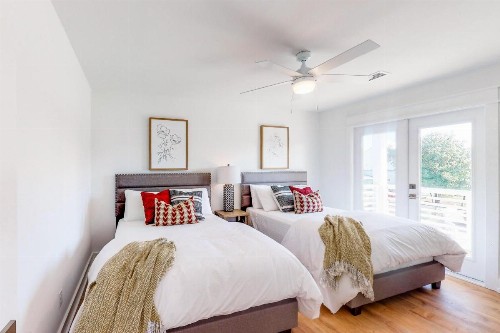 Cottages of Crystal Beach: Clipper Cove - image 7
