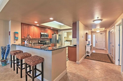 Beachfront Destin Condo with Pool Harbor View! - image 10