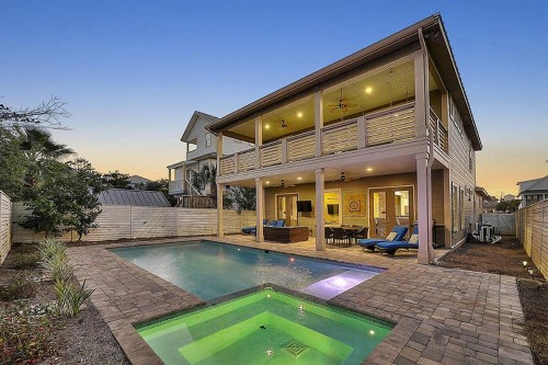 Out of the Blue by Five Star Properties - image 1
