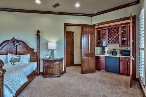 Tuscan Villa by Five Star Properties - image 11