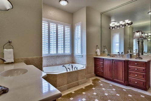 Tuscan Villa by Five Star Properties - image 8