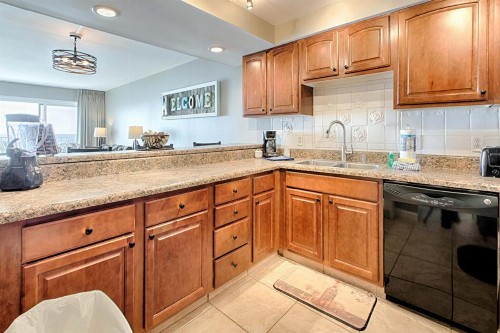 Beach House 202C - image 6