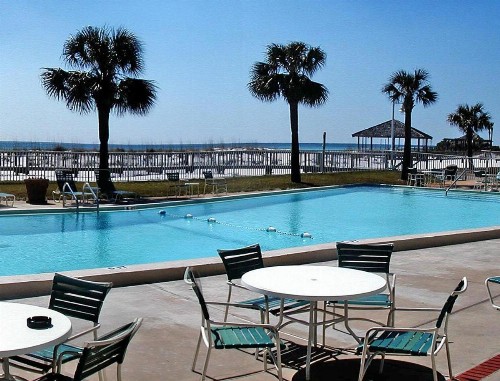 Stylish Condo Across Big Kahuna's Water Park at Destin - Studio Condo #1 - image 10