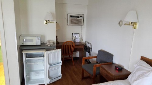 Budget Host Inn - image 14