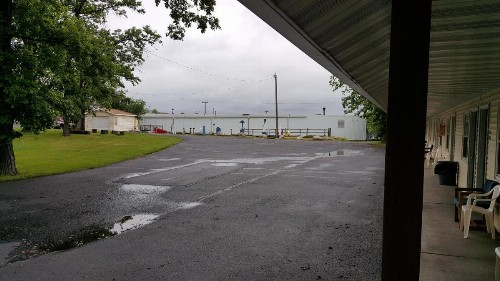 Budget Host Inn - image 28