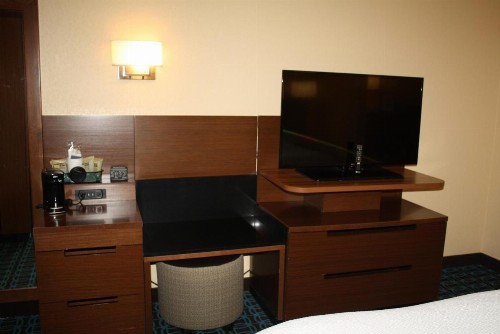 Fairfield Inn & Suites by Marriott Detroit Lakes - image 45