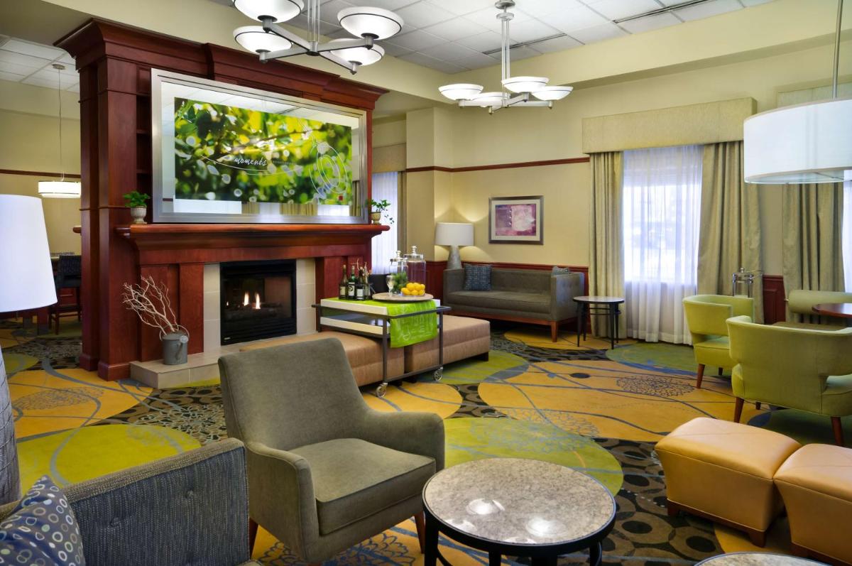 Hilton Garden Inn Detroit Downtown - image 2