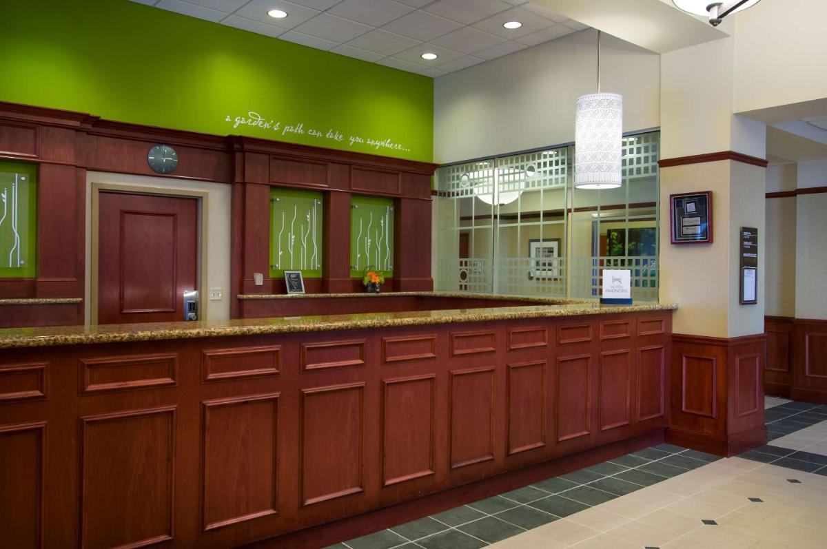 Hilton Garden Inn Detroit Downtown - image 3