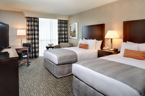 DoubleTree by Hilton Dearborn - image 25