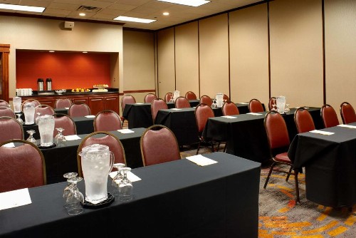 DoubleTree by Hilton Dearborn - image 33