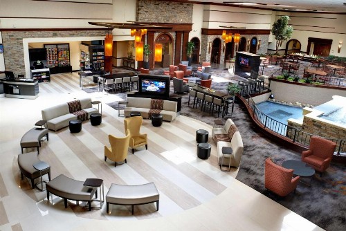 DoubleTree by Hilton Dearborn - image 5