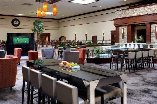 DoubleTree by Hilton Dearborn - image 9