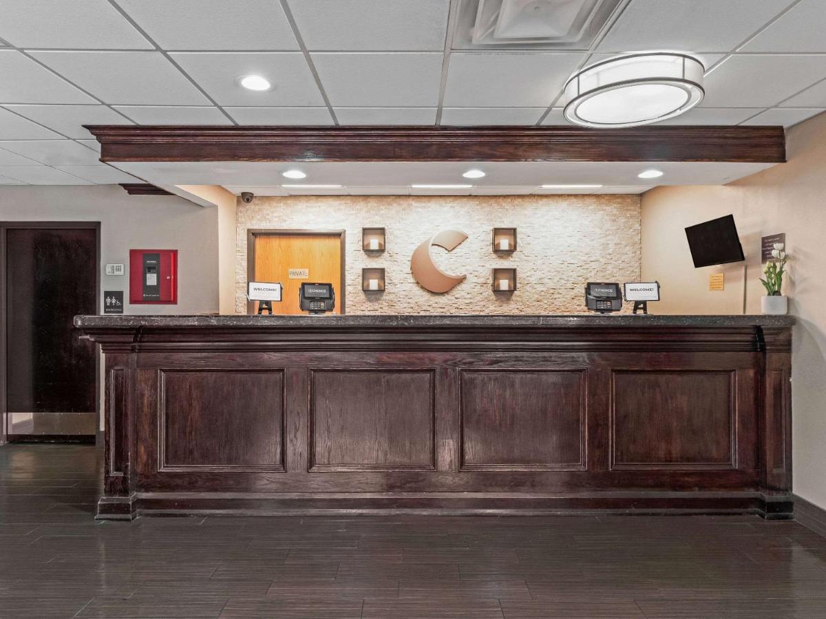 Comfort Inn Downtown Detroit - image 6