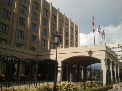 Hotel St. Regis - image 12