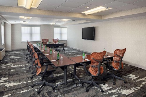 DoubleTree Suites by Hilton Detroit Downtown - Fort Shelby - image 27