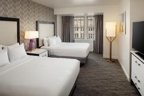 DoubleTree Suites by Hilton Detroit Downtown - Fort Shelby - image 44