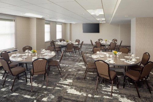 DoubleTree Suites by Hilton Detroit Downtown - Fort Shelby - image 49