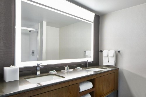 Courtyard by Marriott Detroit Downtown - image 16