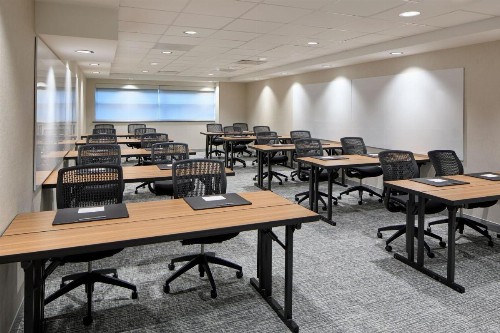 Courtyard by Marriott Detroit Downtown - image 43