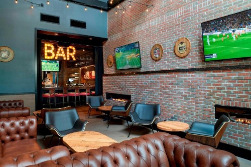 Courtyard by Marriott Detroit Downtown - image 5