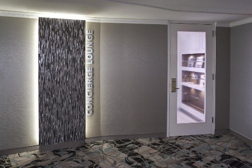 Detroit Marriott at the Renaissance Center - image 5