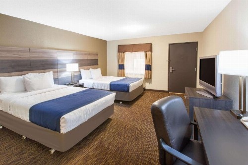 Baymont by Wyndham Downtown Detroit - image 2