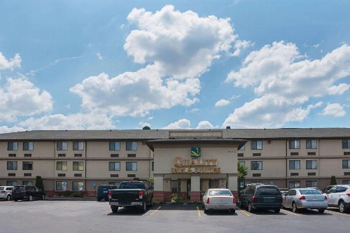 Quality Inn & Suites Detroit Metro Airport