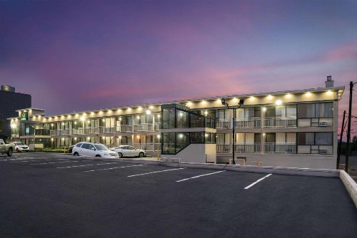 Rivertown Inn & Suites Downtown Detroit - image 6