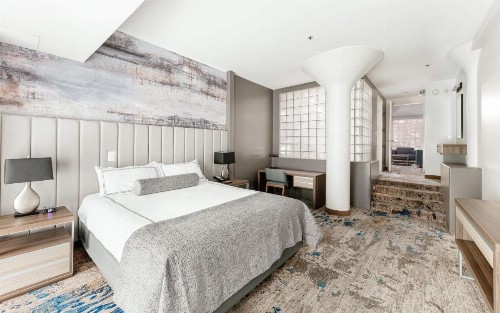 Atheneum Suite Hotel - image 11