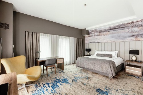 Atheneum Suite Hotel - image 13